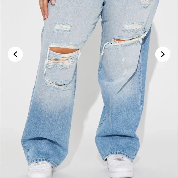 Fashion Nova 90’s Baggy Jeans - Picture 2 of 6
